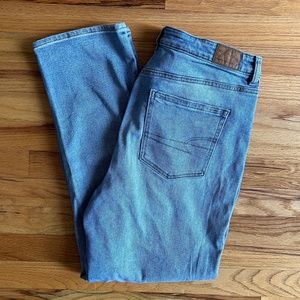 American Eagle Women's Stretch Mom Straight Jean size 12R